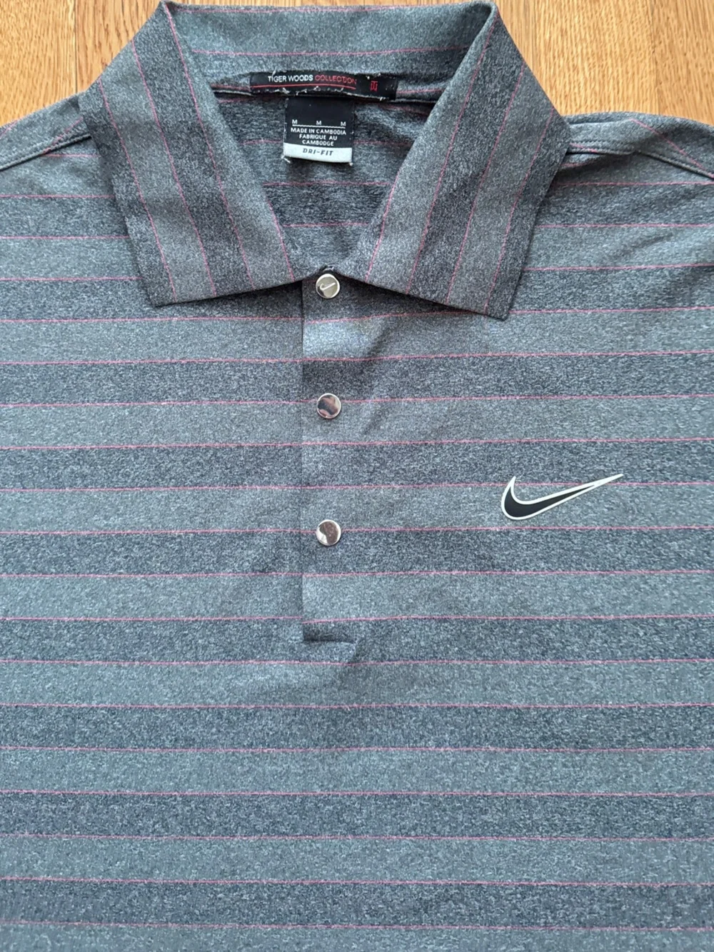 Nike Tiger awood Gray Striped Polo